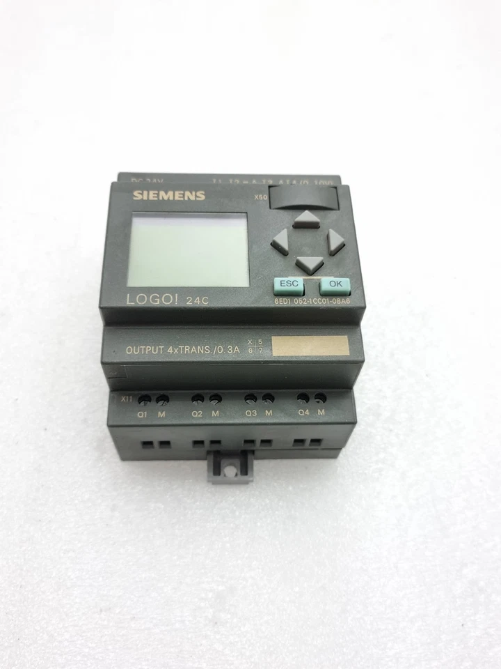 Used Working Siemens 6ED1052-1CC01-0BA6 24C Logo 24Vdc 6ED10521CC010BA6